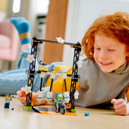 lego-city-the-knockdown-stuntz-challenge-5.png