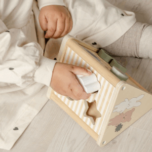 jabadabado-kouti-play&learn-ksilino-18-24mhnes04